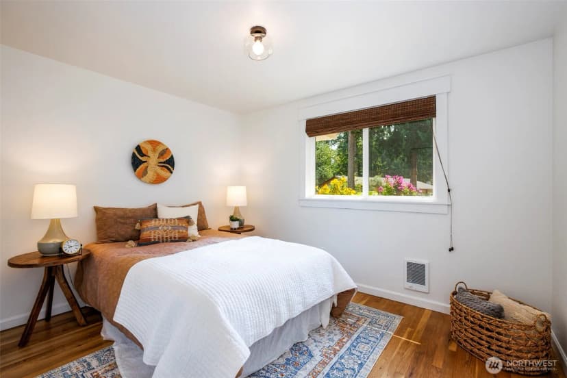 Property photo for 19704 Ne 158th Street, Woodinville photo 11