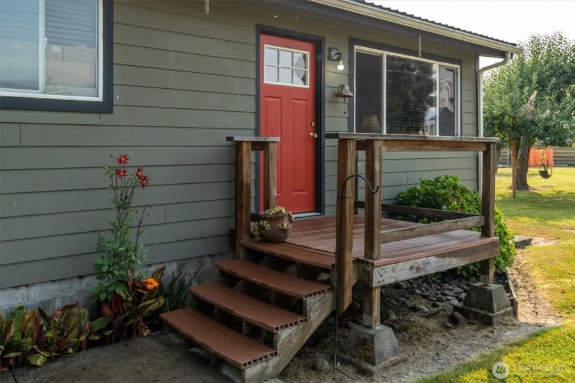 Property photo for 126 W Sunny Sands, Cathlamet photo 5