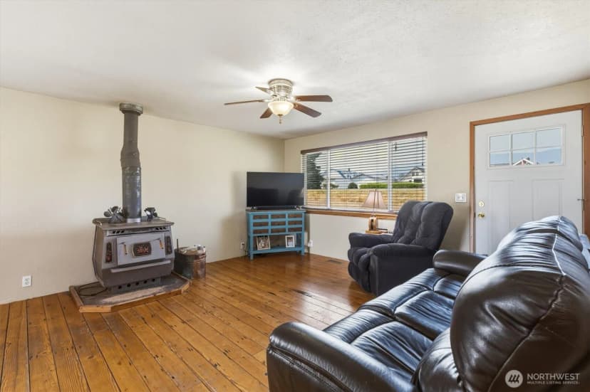 Property photo for 126 W Sunny Sands, Cathlamet photo 6