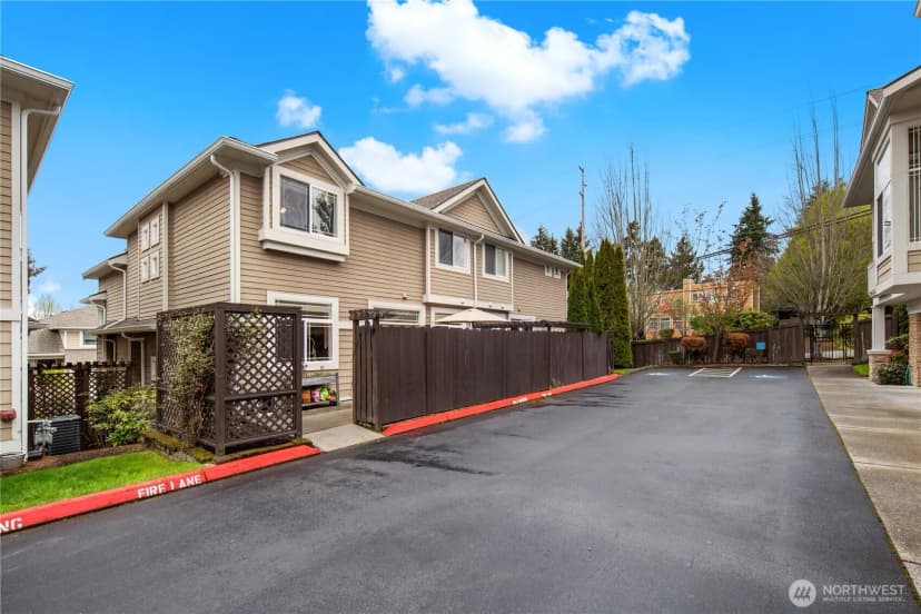 Property photo for 8630 113th Lane Ne, Kirkland photo 36