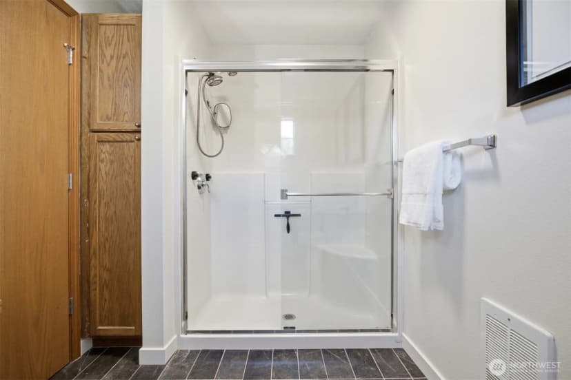 Property photo for 4047 Eliza Avenue #103, Bellingham photo 27