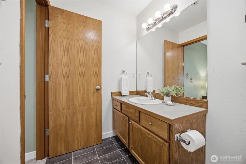 Property photo for 4047 Eliza Avenue #103, Bellingham photo 32
