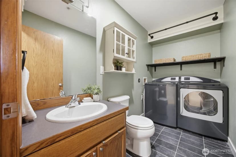 Property photo for 4047 Eliza Avenue #103, Bellingham photo 20