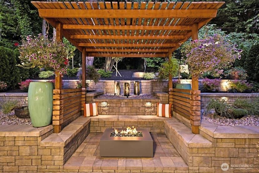 Property photo for 604 Bellevue Way Se, Bellevue photo 36