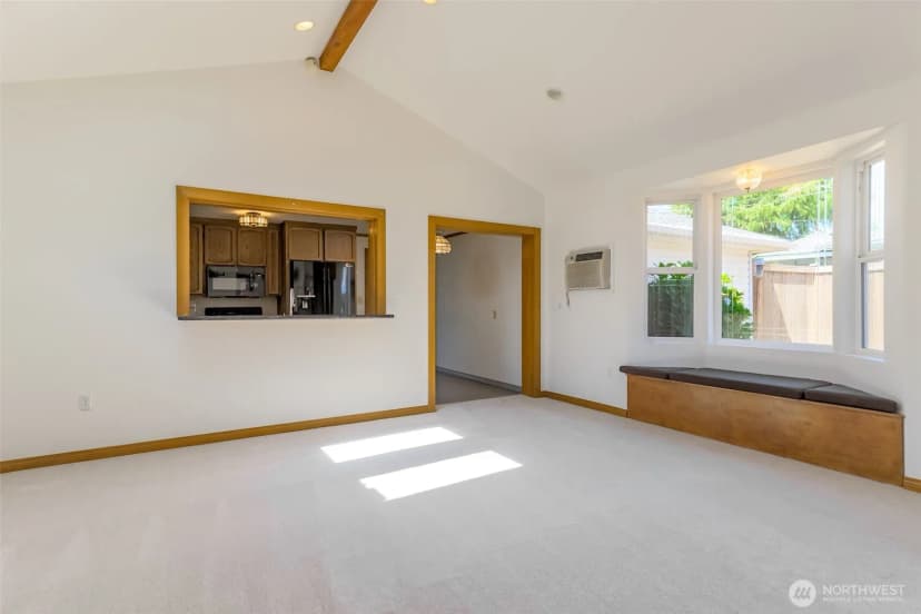 Property photo for 16016 12th Avenue Sw, Burien photo 16