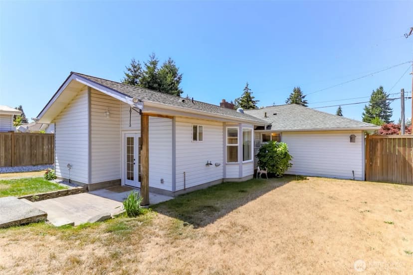 Property photo for 16016 12th Avenue Sw, Burien photo 27