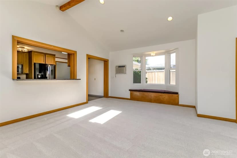 Property photo for 16016 12th Avenue Sw, Burien photo 14