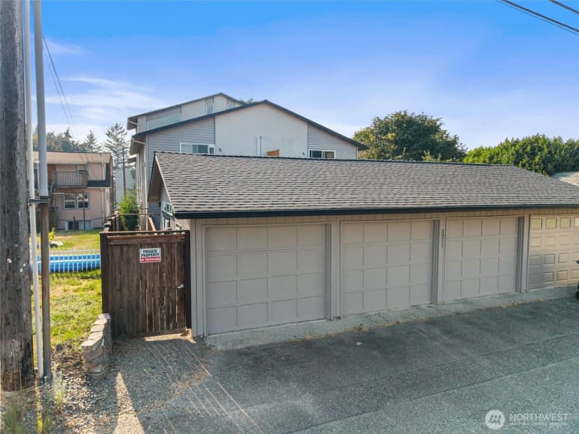 Property photo for 3211 Nassau Street #2, Everett photo 37