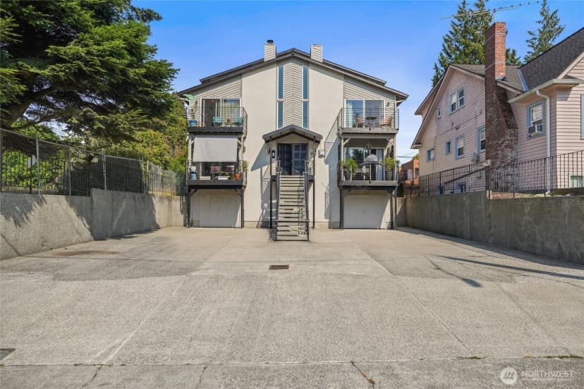 Property photo for 3211 Nassau Street #2, Everett photo 2