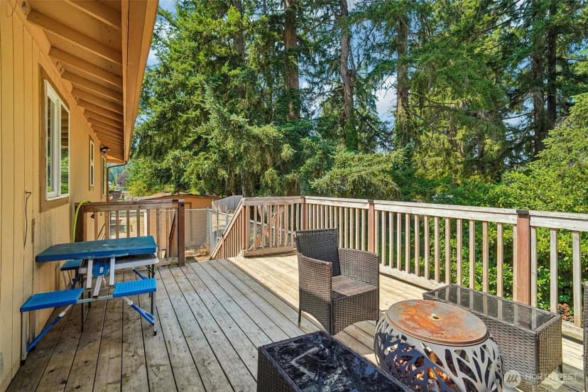 Property photo for 1705 161st Street S, Spanaway photo 11