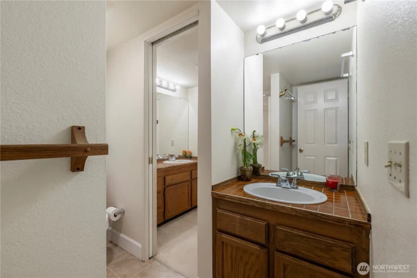 Property photo for 14119 Ne 78th Court, Redmond photo 22