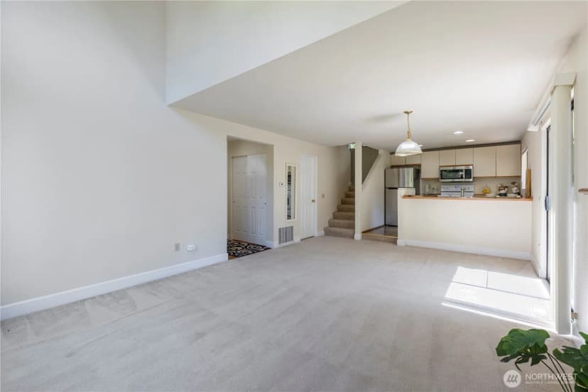 Property photo for 14119 Ne 78th Court, Redmond photo 6