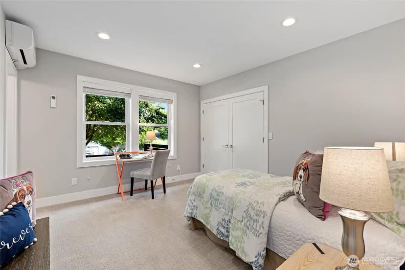Property photo for 4620 Seahurst Avenue, Everett photo 28