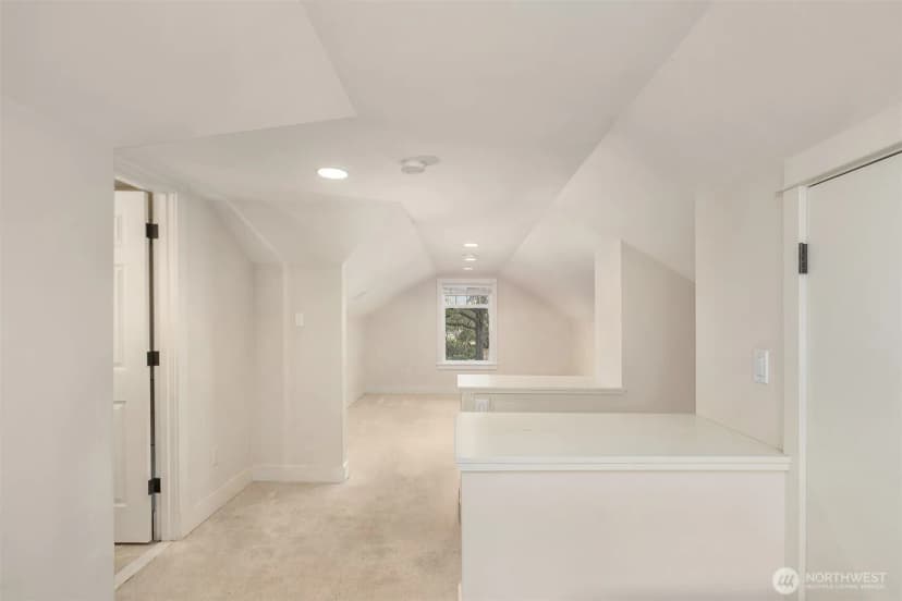 Property photo for 20802 Se 34th Street #6 & 2, Sammamish photo 6