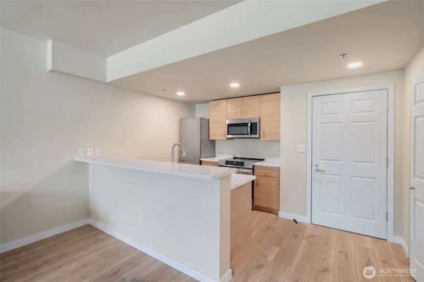 Property photo for 2600 2nd Ave #615, Seattle photo 6