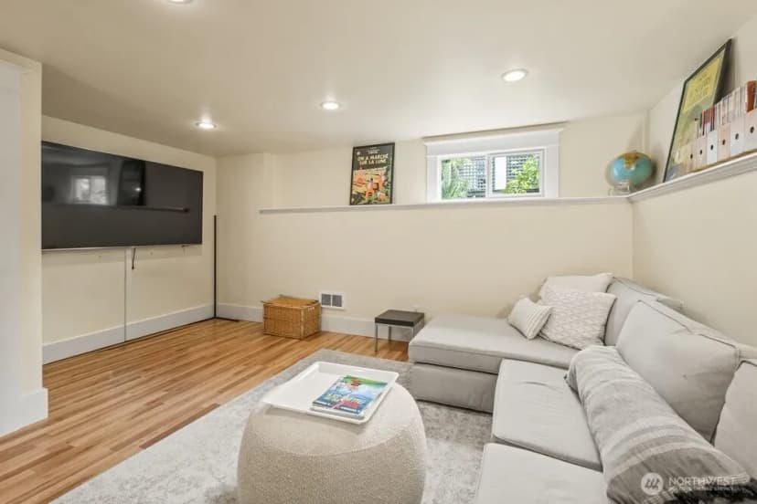 Property photo for 515 30th Avenue S, Seattle photo 29