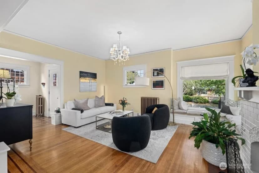 Property photo for 515 30th Avenue S, Seattle photo 11