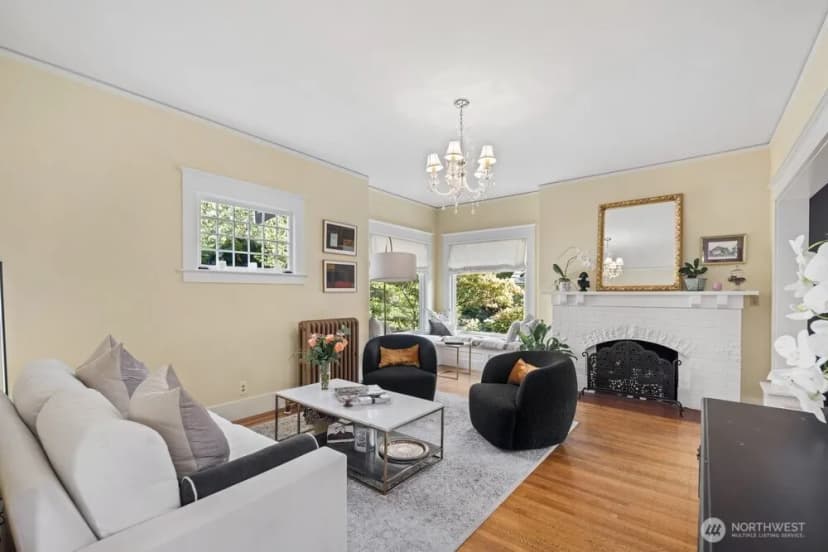 Property photo for 515 30th Avenue S, Seattle photo 9