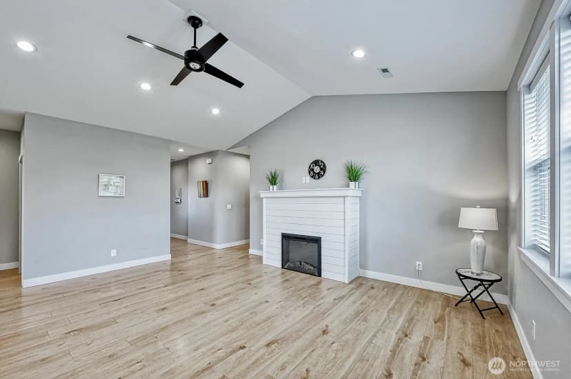 Property photo for 1112 Falcon Court, Everson photo 13