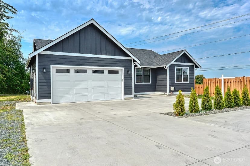 Property photo for 1112 Falcon Court, Everson photo 2