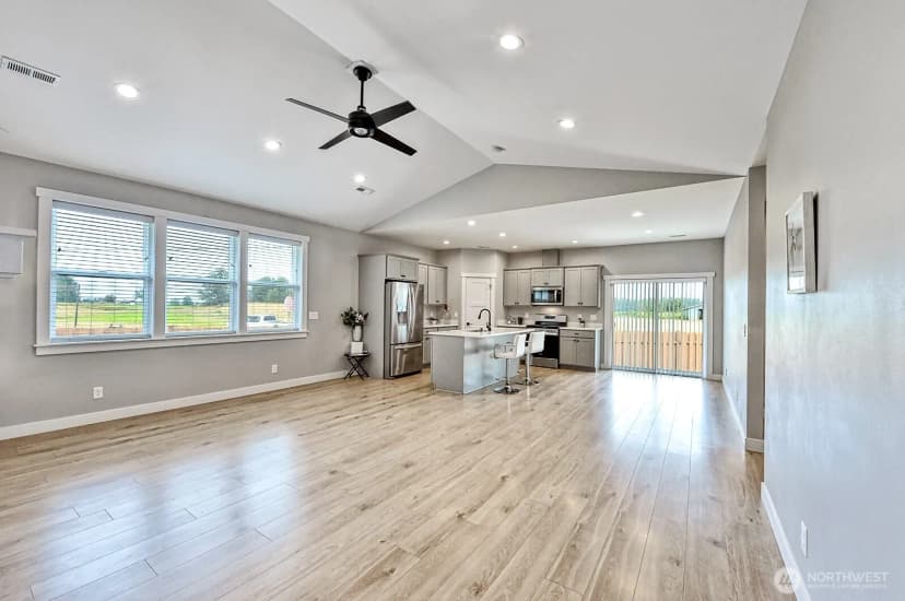 Property photo for 1112 Falcon Court, Everson photo 12