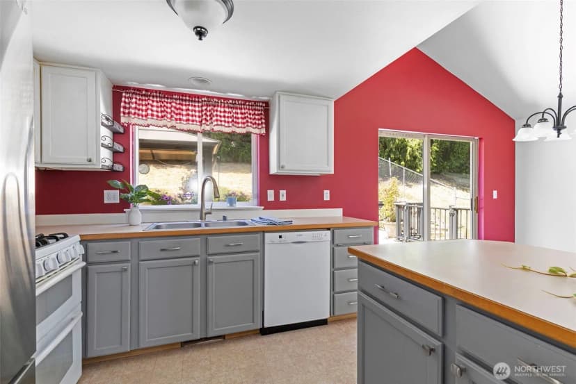 Property photo for 7331 Ne Morning View Avenue, Bremerton photo 12