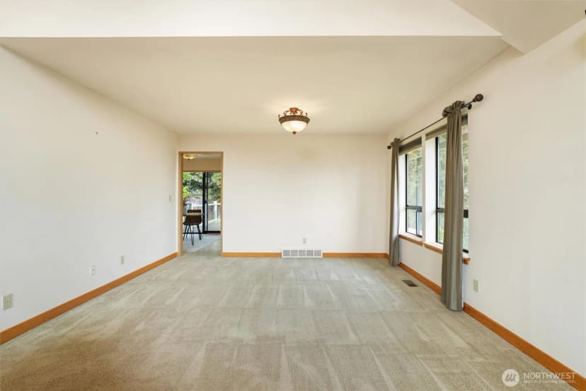 Property photo for 2914 Cedar Avenue S, Renton photo 18