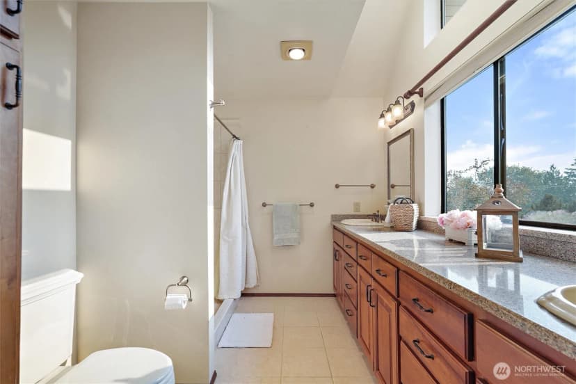 Property photo for 2914 Cedar Avenue S, Renton photo 17