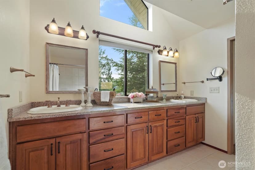 Property photo for 2914 Cedar Avenue S, Renton photo 15