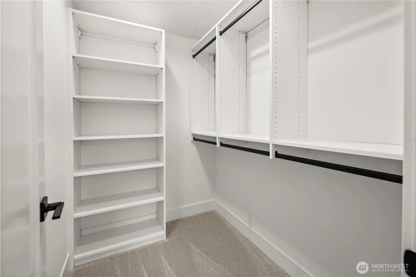 Property photo for 613 B 18th Avenue E, Seattle photo 12