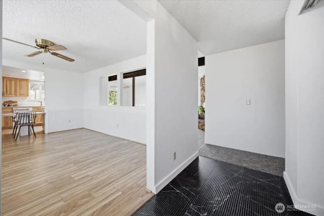 Property photo for 5915 W Victoria Ave, Kennewick photo 2