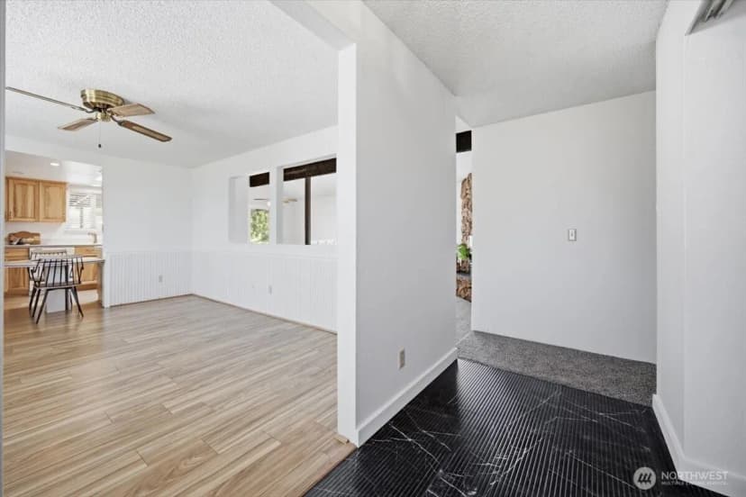 Property photo for 5915 W Victoria Ave, Kennewick photo 2