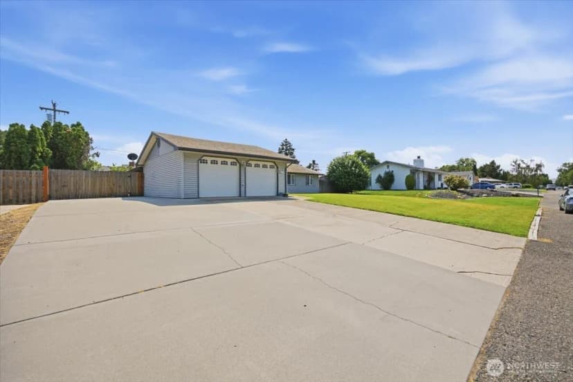 Property photo for 5915 W Victoria Ave, Kennewick photo 20