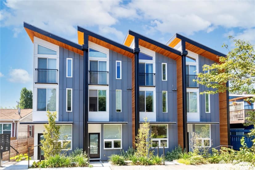 Property photo for 3307 Wetmore Avenue S #b, Seattle photo 2