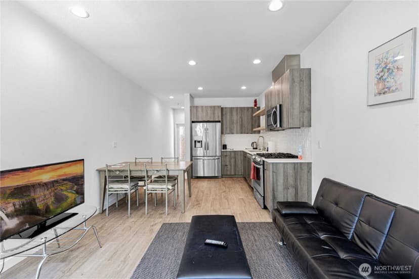 Property photo for 3307 Wetmore Avenue S #b, Seattle photo 5