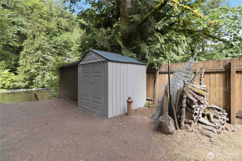 Property photo for 2241 Kalama River Road, Kalama photo 25