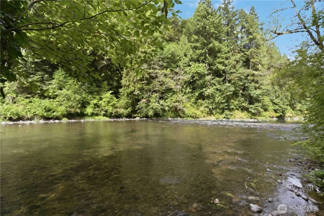 Property photo for 2241 Kalama River Road, Kalama photo 4
