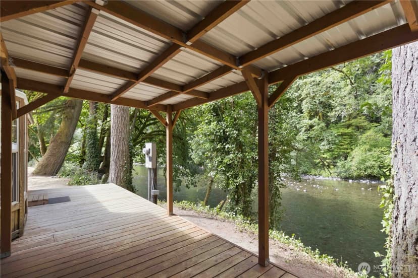 Property photo for 2241 Kalama River Road, Kalama photo 7