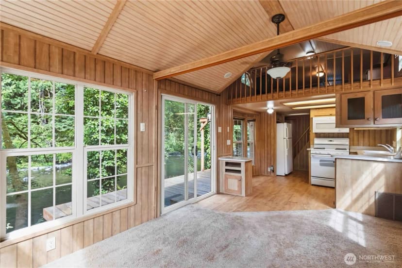 Property photo for 2241 Kalama River Road, Kalama photo 9