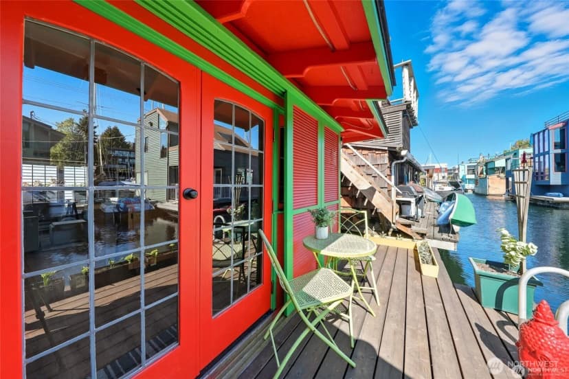 Property photo for 2727 Fairview Avenue E #18, Seattle