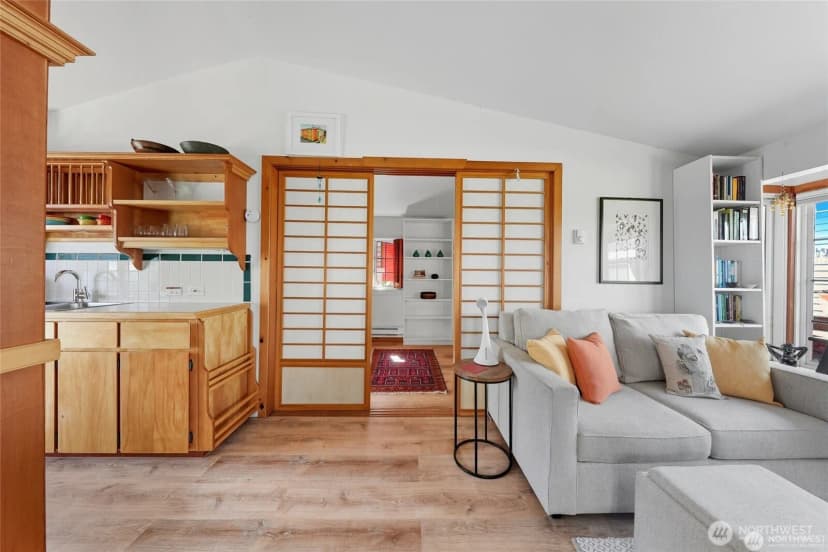 Property photo for 2727 Fairview Avenue E #18, Seattle photo 6