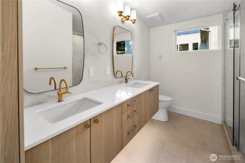 Property photo for 615 18th Avenue E, Seattle photo 20
