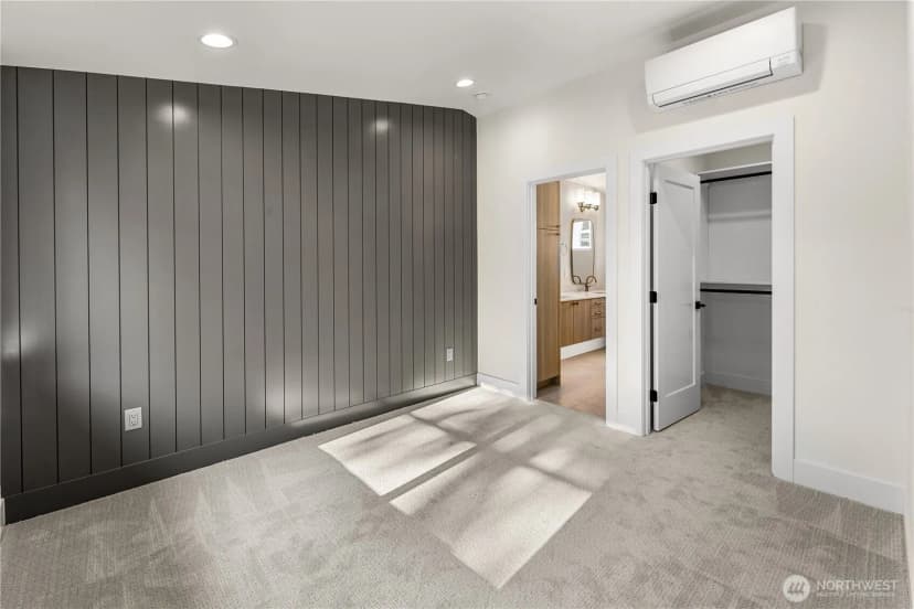 Property photo for 615 18th Avenue E, Seattle photo 10