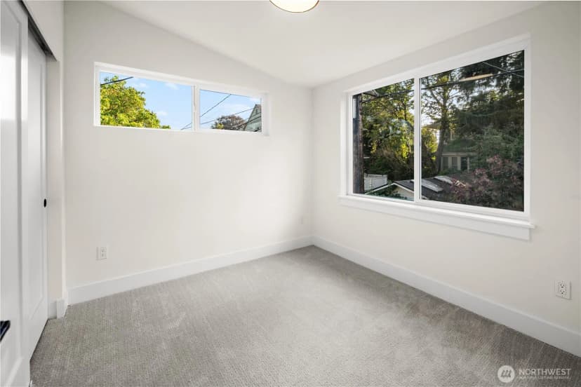 Property photo for 615 18th Avenue E, Seattle photo 17