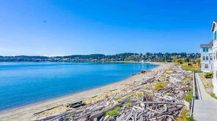 Property photo for 651 Se Bayshore Drive #b201, Oak Harbor photo 3