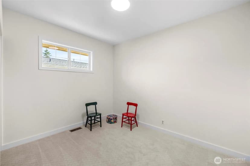 Property photo for 2615 Lincoln Street, Bellingham photo 27