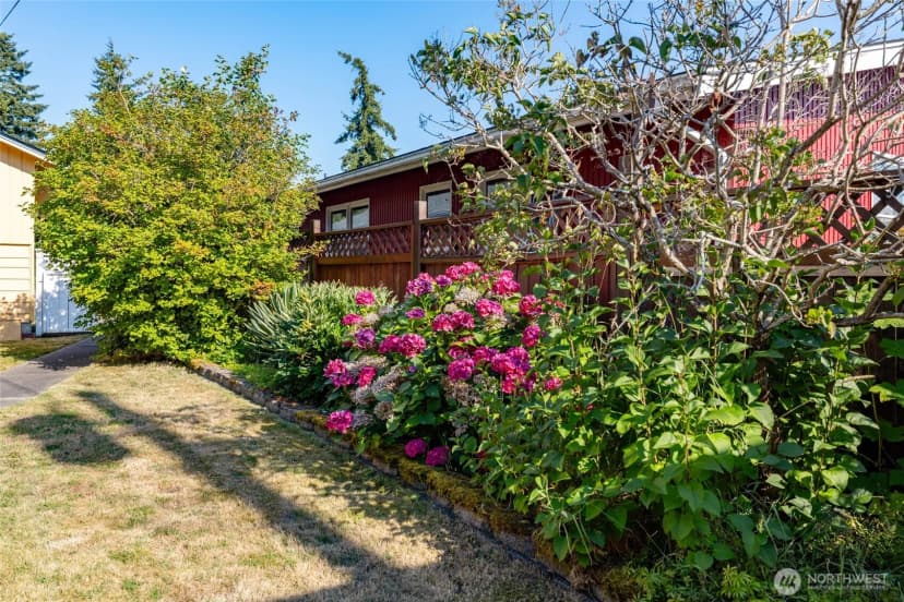 Property photo for 2615 Lincoln Street, Bellingham photo 38