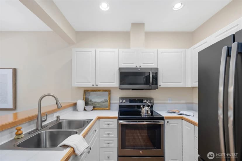 Property photo for 3800 Ne Sunset Boulevard #b103, Renton photo 9