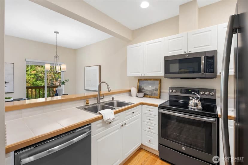 Property photo for 3800 Ne Sunset Boulevard #b103, Renton photo 10