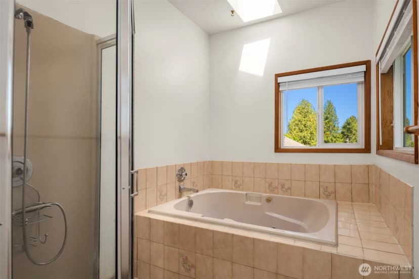 Property photo for 8815 18th Avenue Sw, Seattle photo 14
